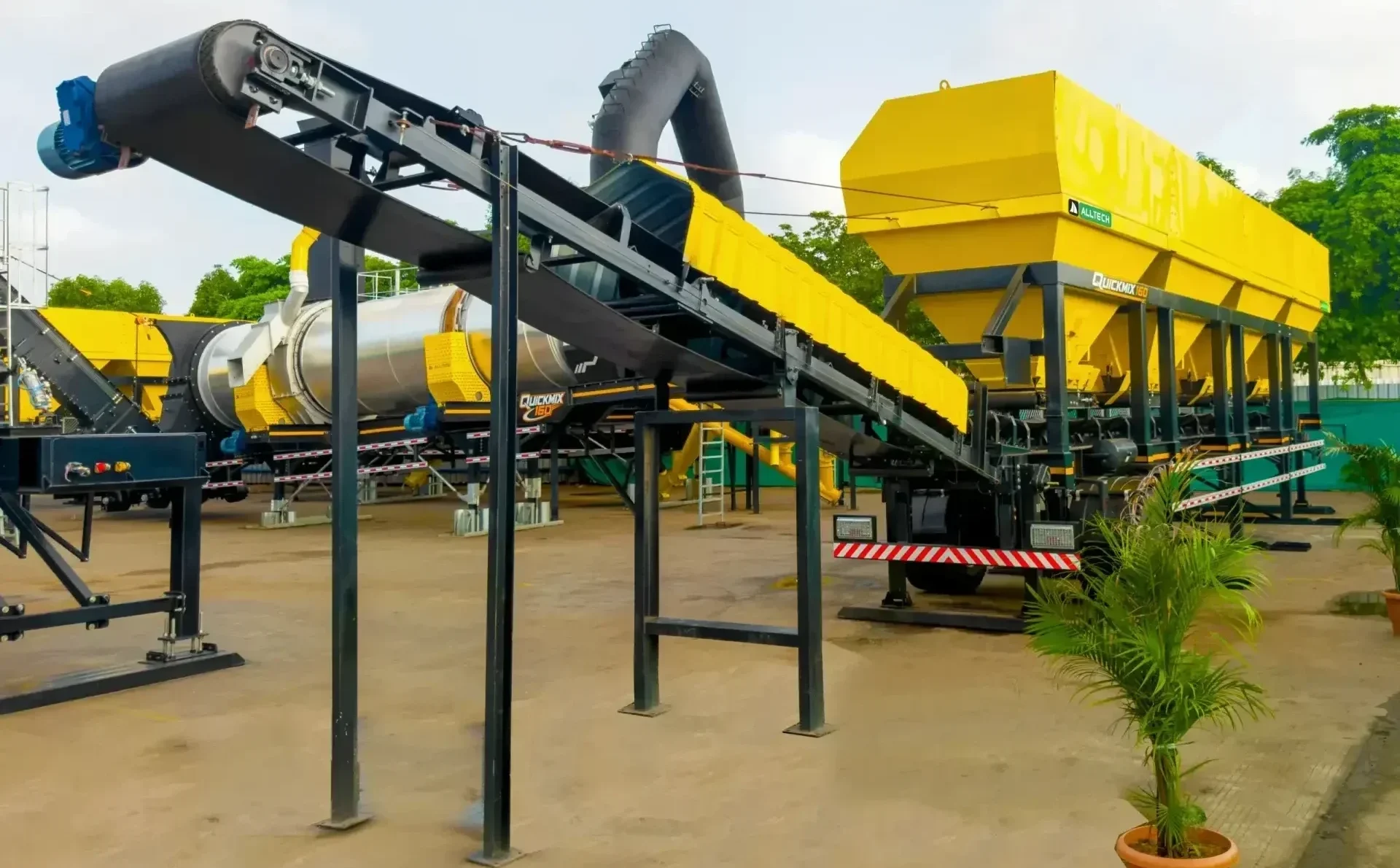 Quickmix feeder-edited(1).jpg (1)